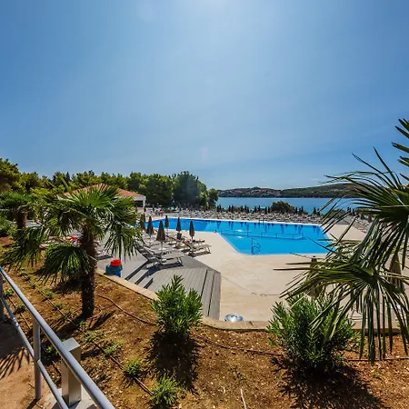 Medena Hotel 4*