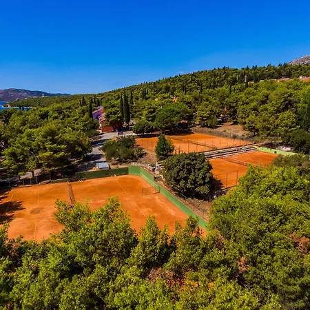 Medena Hotel 4*