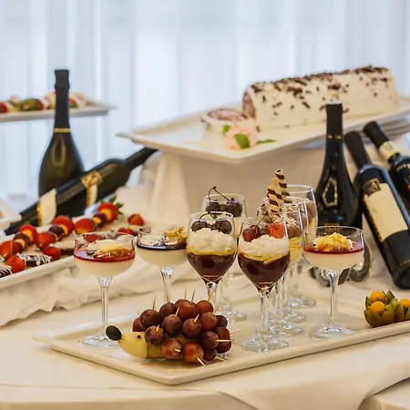 Medena Hotel 4*
