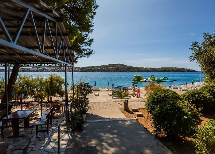 Medena 4* Donji Seget